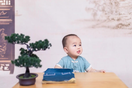 昌吉三个月宝宝抬头不稳